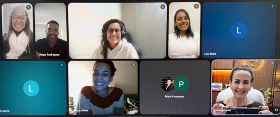 Grade de participantes durante encontro online do grupo Liderança Blindada